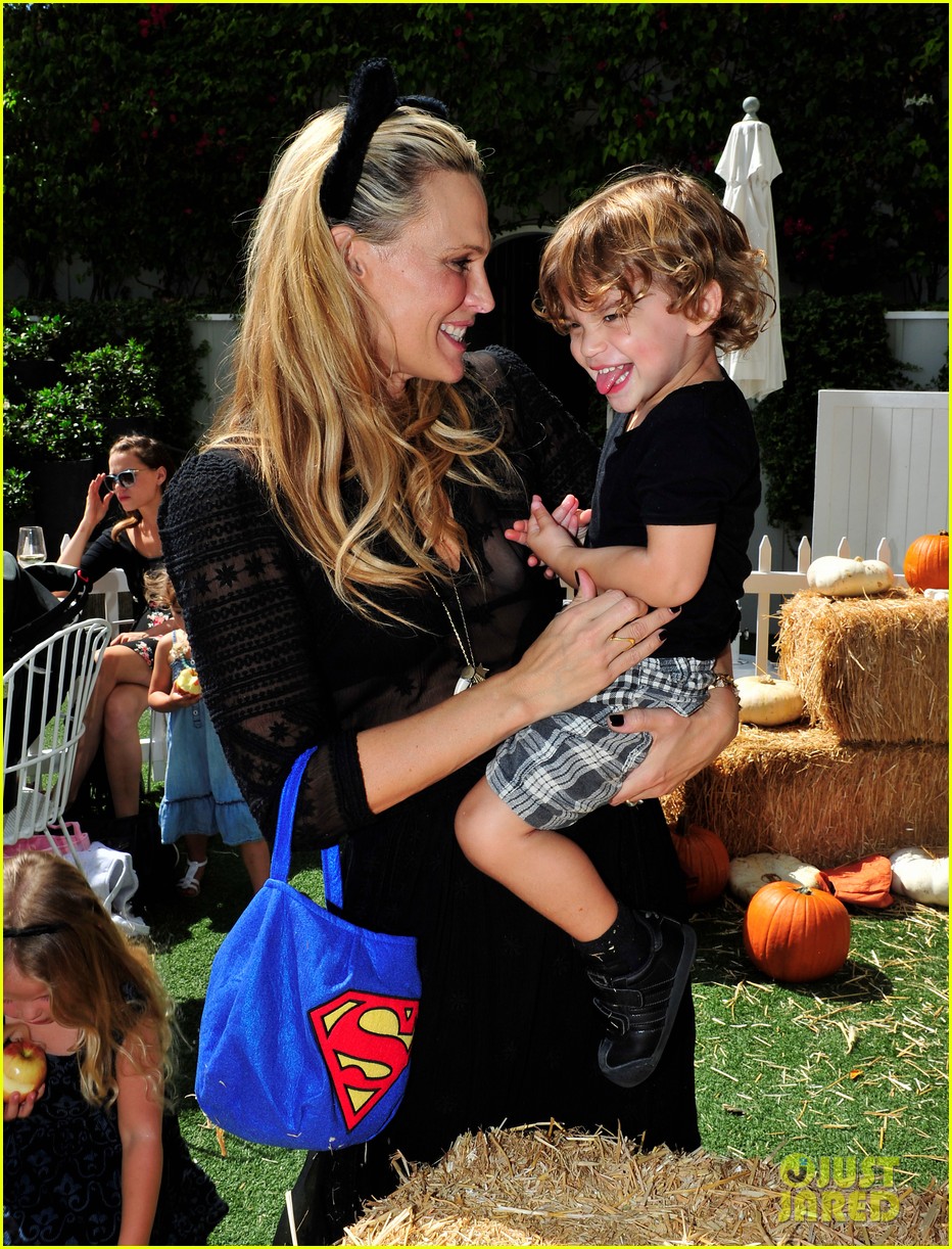 molly sims is pregnant expecting second child 333208054