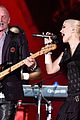 gwen stefani performs with sting at global citizen festival 2014 03