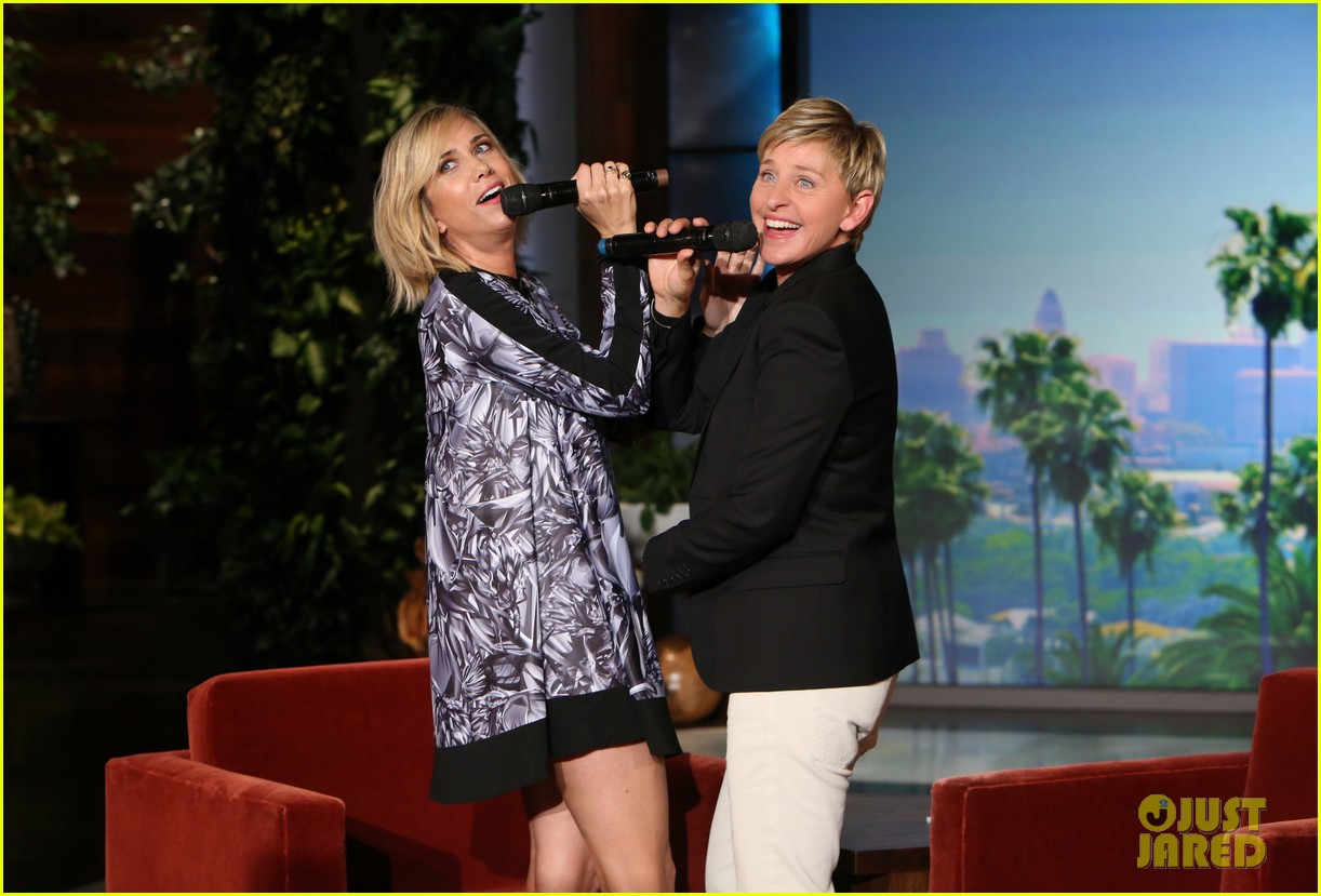 Kristen Wiig Sings 'Let It Go' Awfully with Ellen DeGeneres Watch the