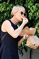 robin wright takes a big bite out of bagel 02