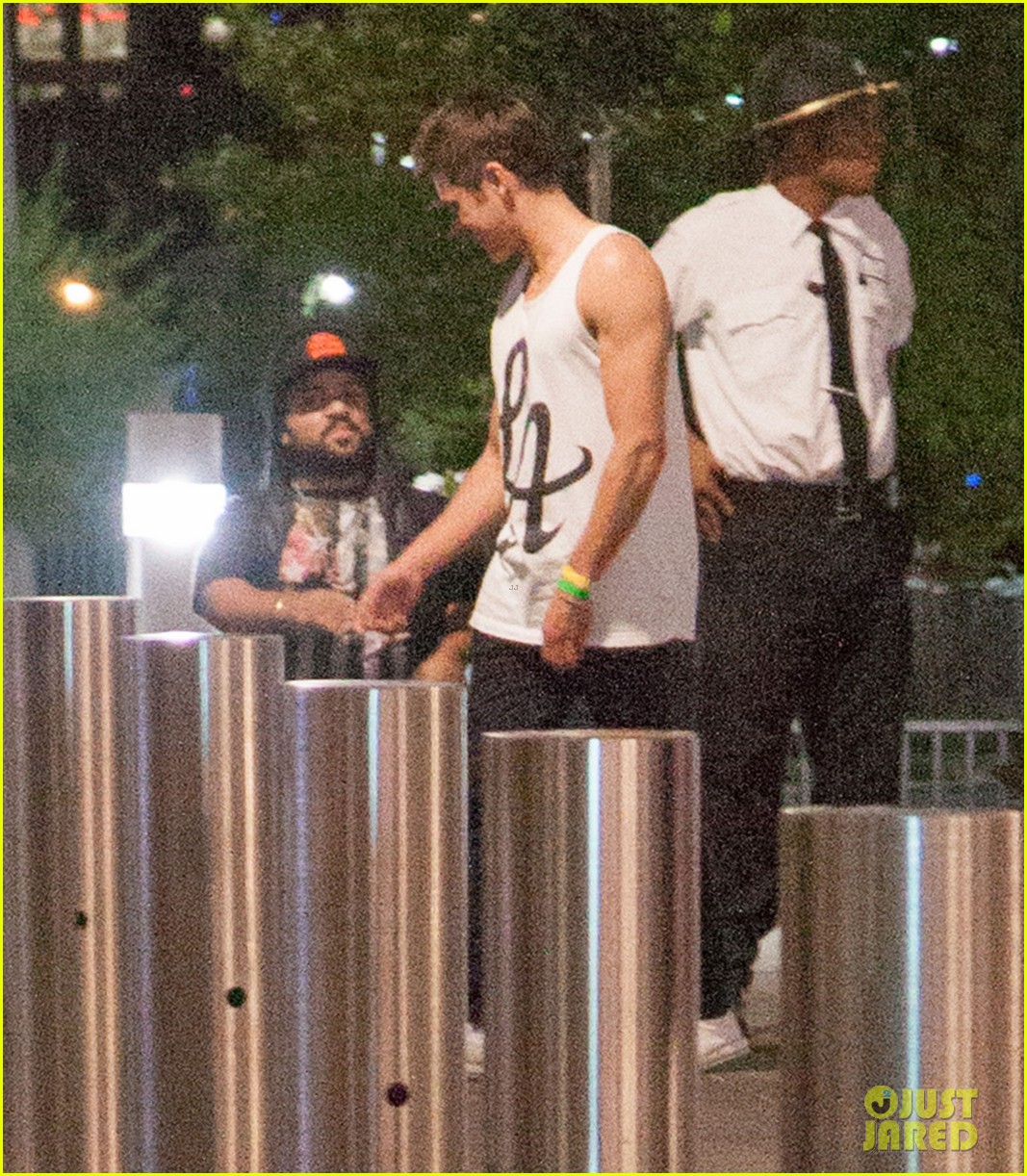 zac efron muscles we are your friends vegas 103203780