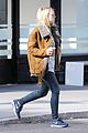 dakota fanning doesnt mind the chill in nyc 13