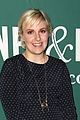 lena dunham moved to tears at her first book signing 01