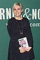 lena dunham moved to tears at her first book signing 11
