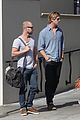 chris hemsworth grabs lunch with his older brother luke 15