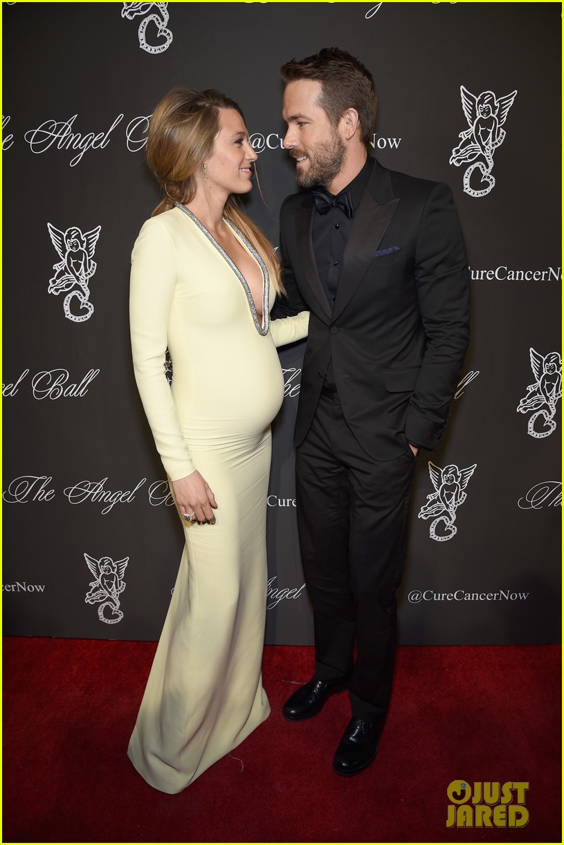 blake lively accentuates baby bump with a beaming ryan reynolds 183223452