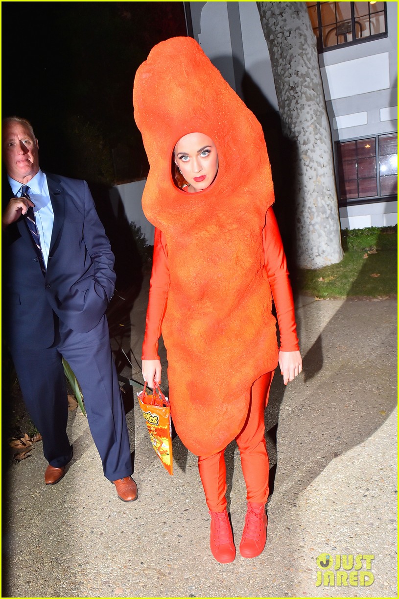 katy perry turns into a flaming hot cheeto for halloween 2014 073231309