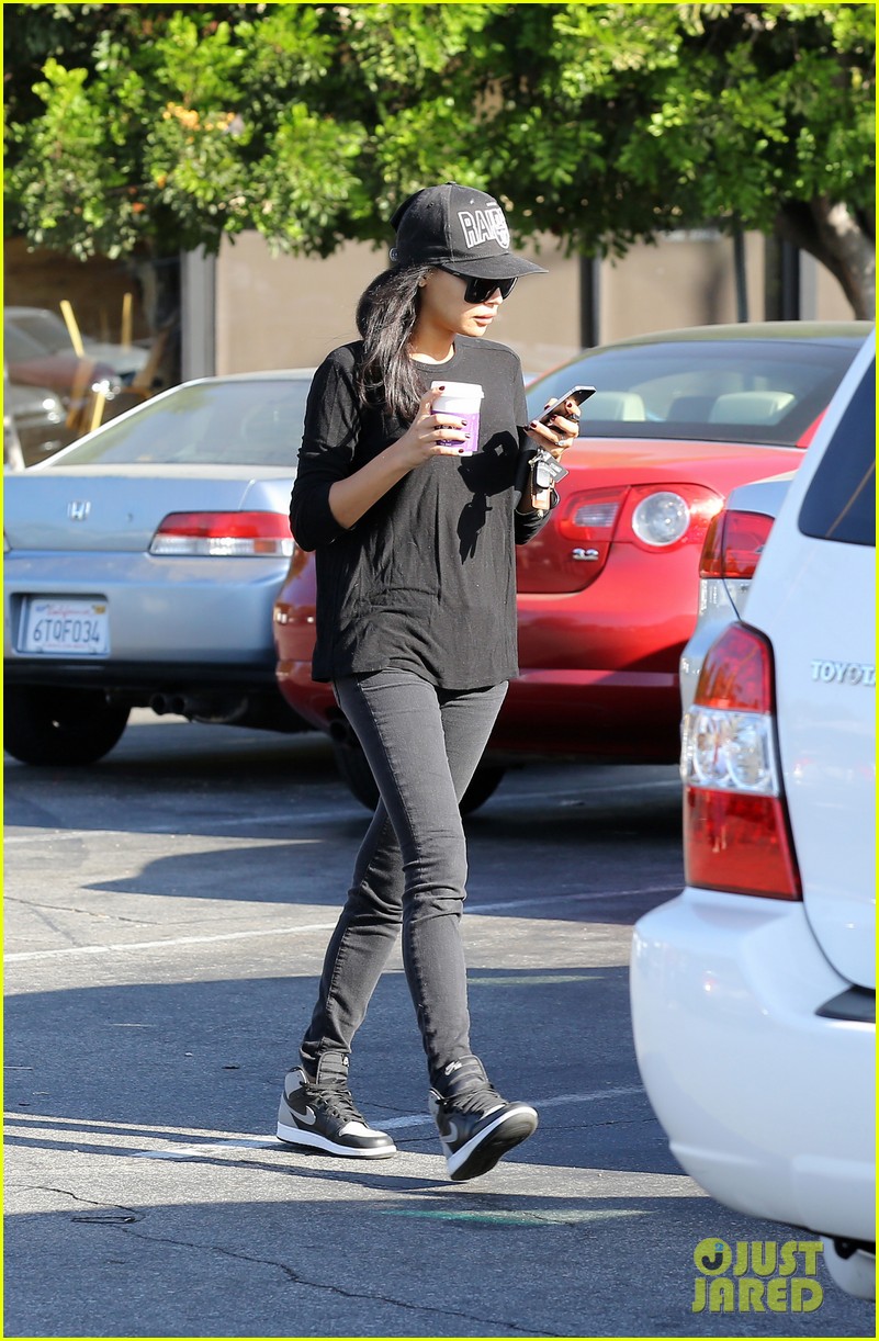 naya rivera shows her support the oakland raiders 053225721