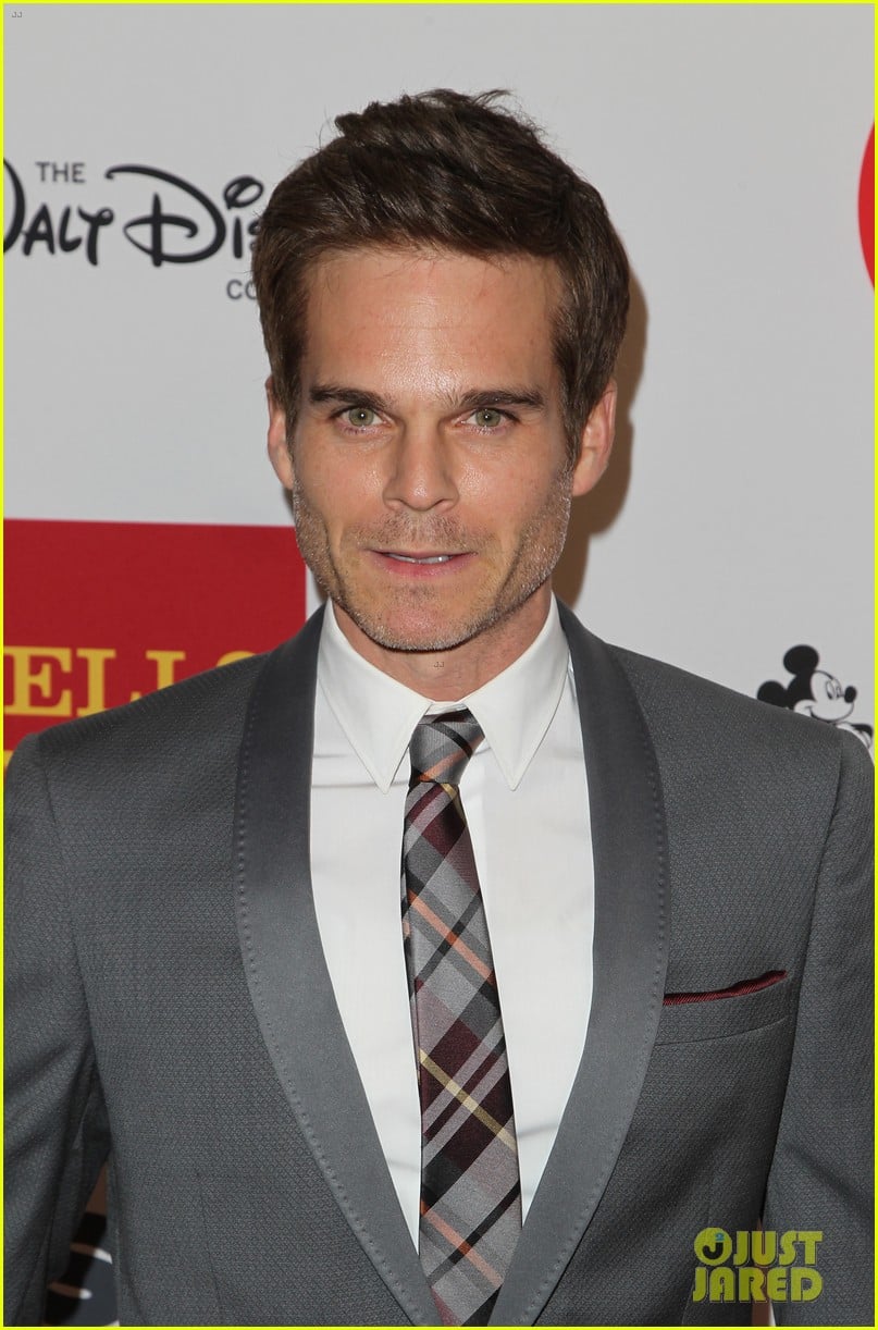 Robbie Rogers Steps Out After Big TV Show News Announced!: Photo ...