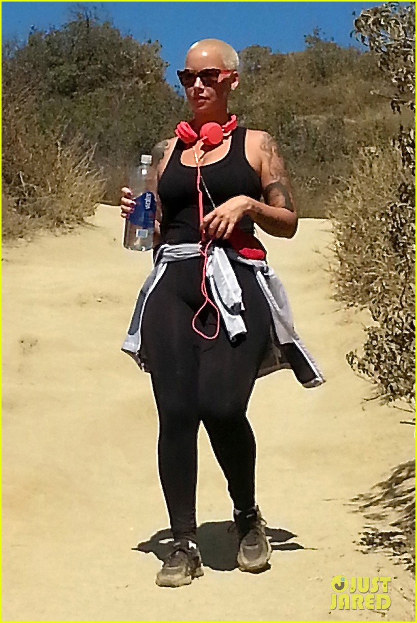 amber rose mystery guy hollywood hills hike 07