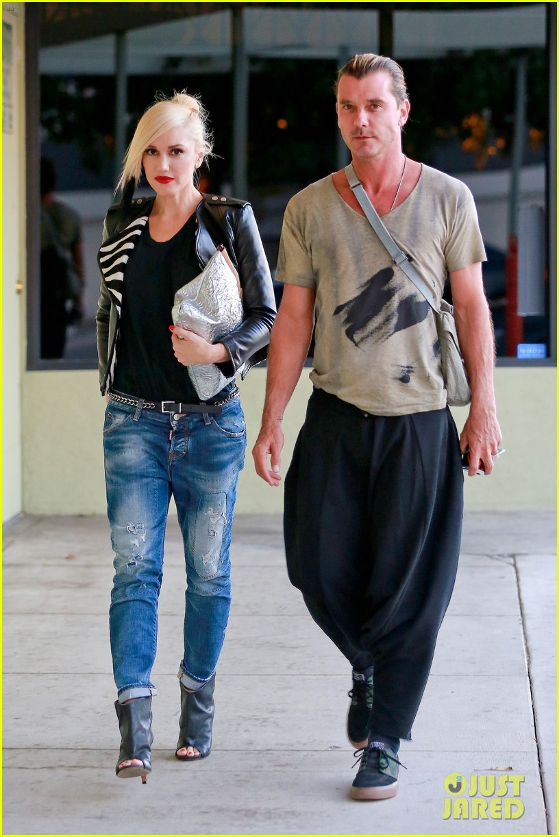gwen stefani steps out with gavin rossdale before 45th birthday 02