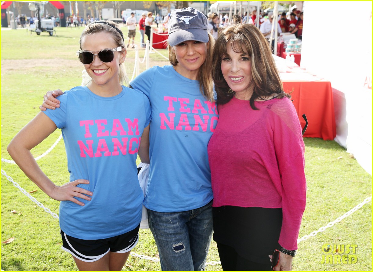 reese witherspoon renee zellweger join team nanci at als walk 12