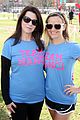 reese witherspoon renee zellweger join team nanci at als walk 04