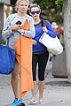 reese witherspoon renee zellweger join team nanci at als walk 05