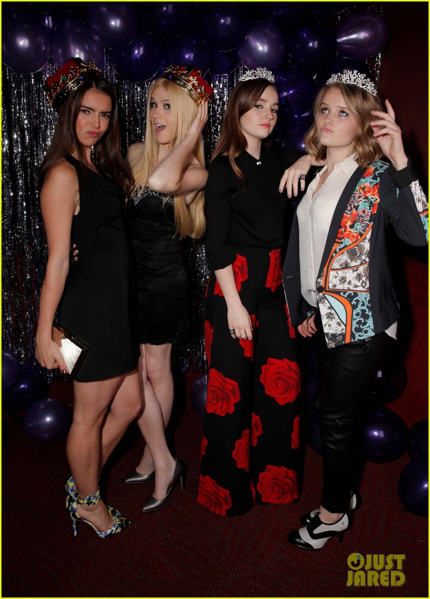 kaitlyn dever ahna oreilly just jared homecoming dance 193247046