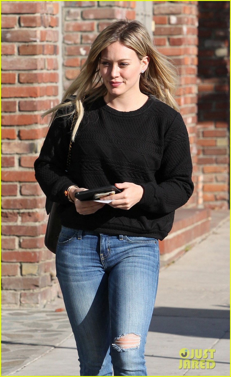 hilary duff calls out disgusting paparazzi 11