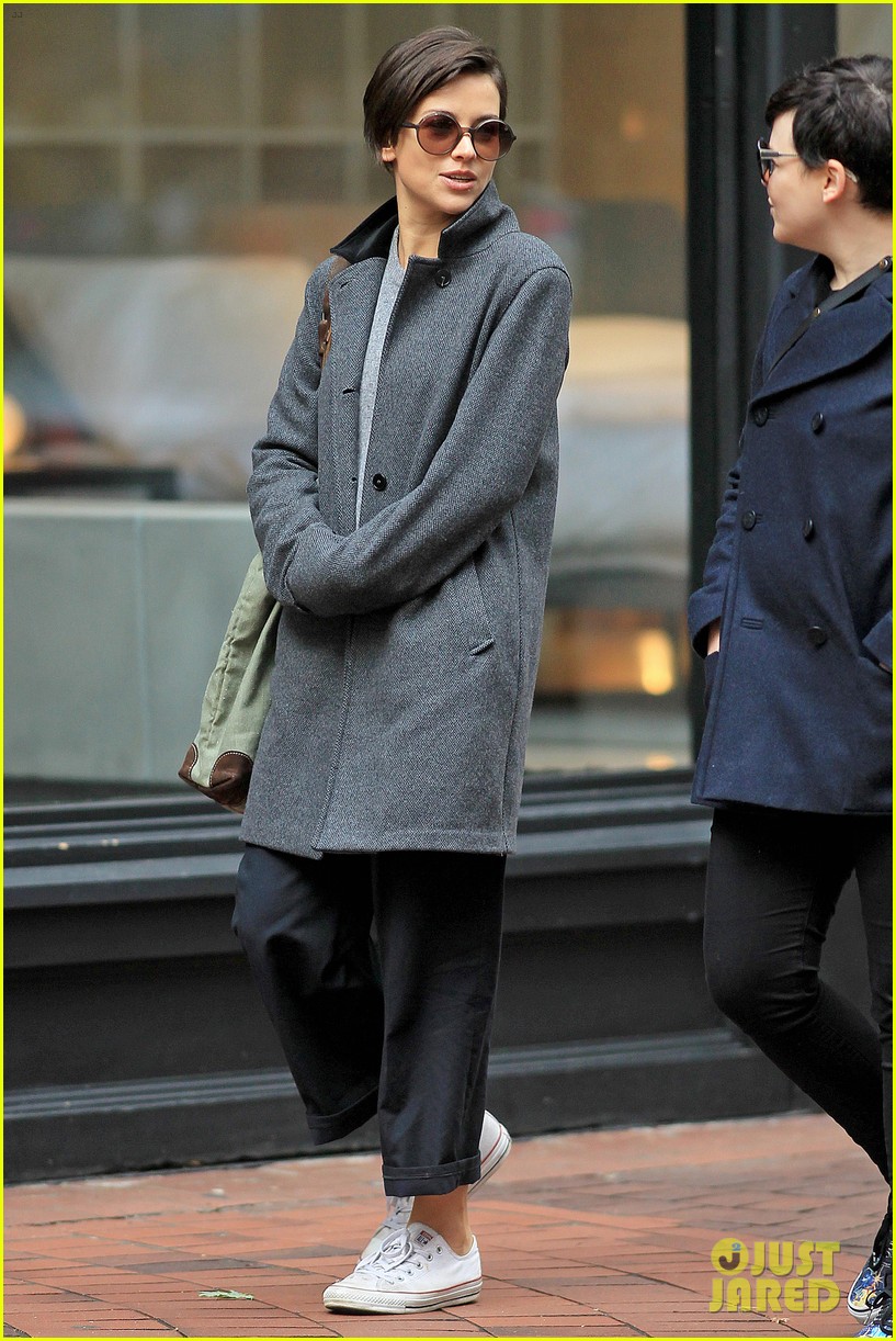 Ginnifer Goodwin & Jamie Dornan's Wife Amelia Warner Catch Up Over ...
