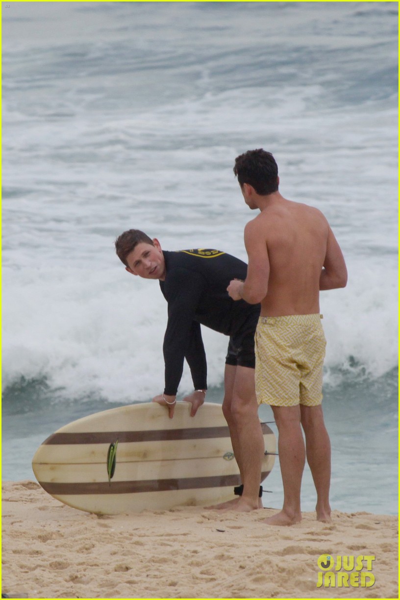 jared followill goes shirtless in brazil 083238589