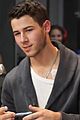 nick jonas shaves his chest 02