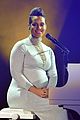 alicia keys embraces her baby bump during mtv emas 2014 01