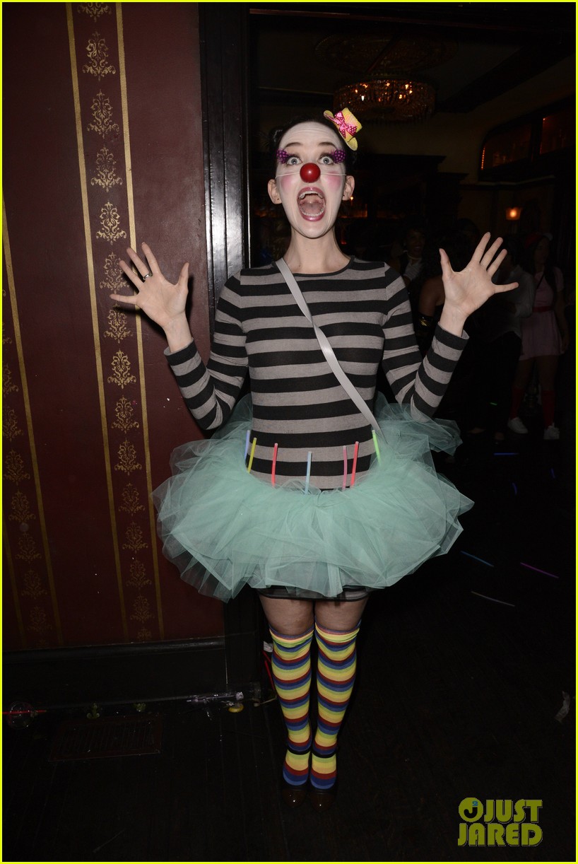 katherine mcphee covers beyonce at just jareds halloween party 073233211
