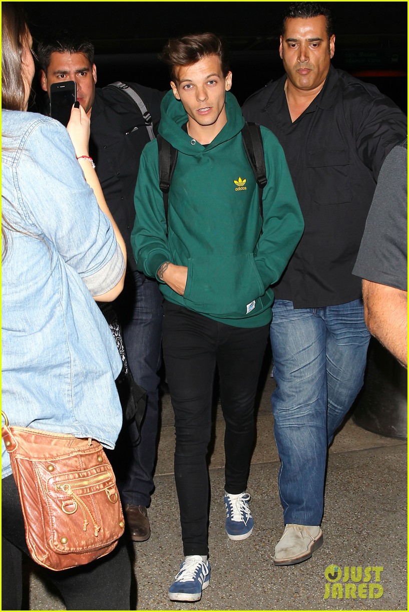Niall Horan, Louis Tomlinson, \u0026 Liam Payne Fly Out of L.A. After the AMAs!:  Photo 3249133 | Liam Payne, Louis Tomlinson, Niall Horan, One Direction  Photos | Just Jared: Entertainment News, image size:817x1222