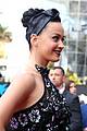did katy perry actually dress up as twisties at aria awards 16