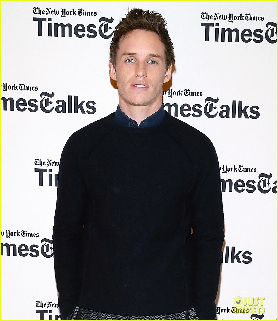 eddie redmayne goes in depth about theory of everything on late night 053246202