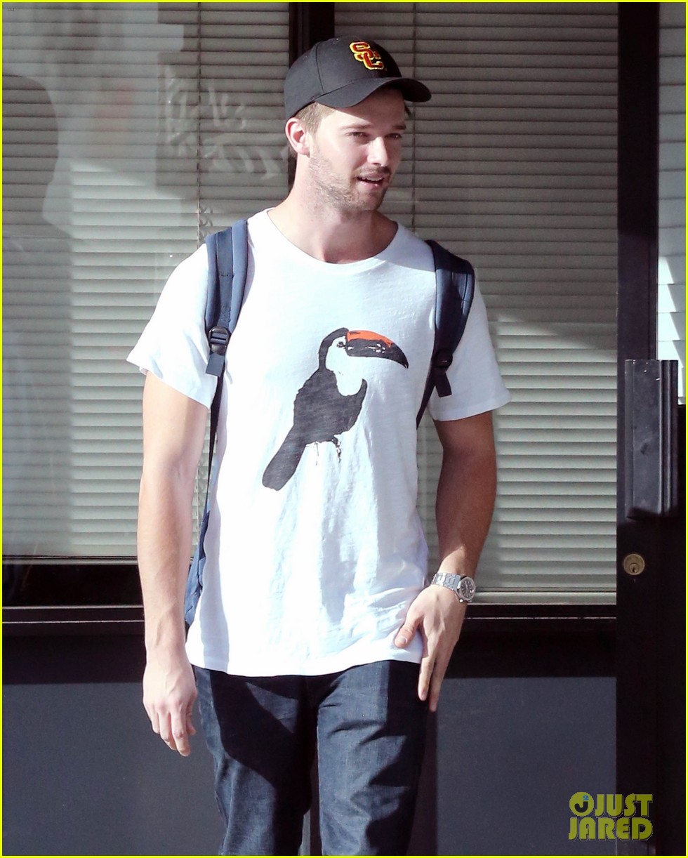 patrick schwarzenegger miley cyrus hide affection at hiv aids documentary 073245612