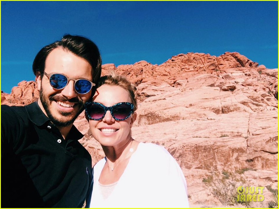 britney spears new boyfriend charlie ebersol share another cute 023239317