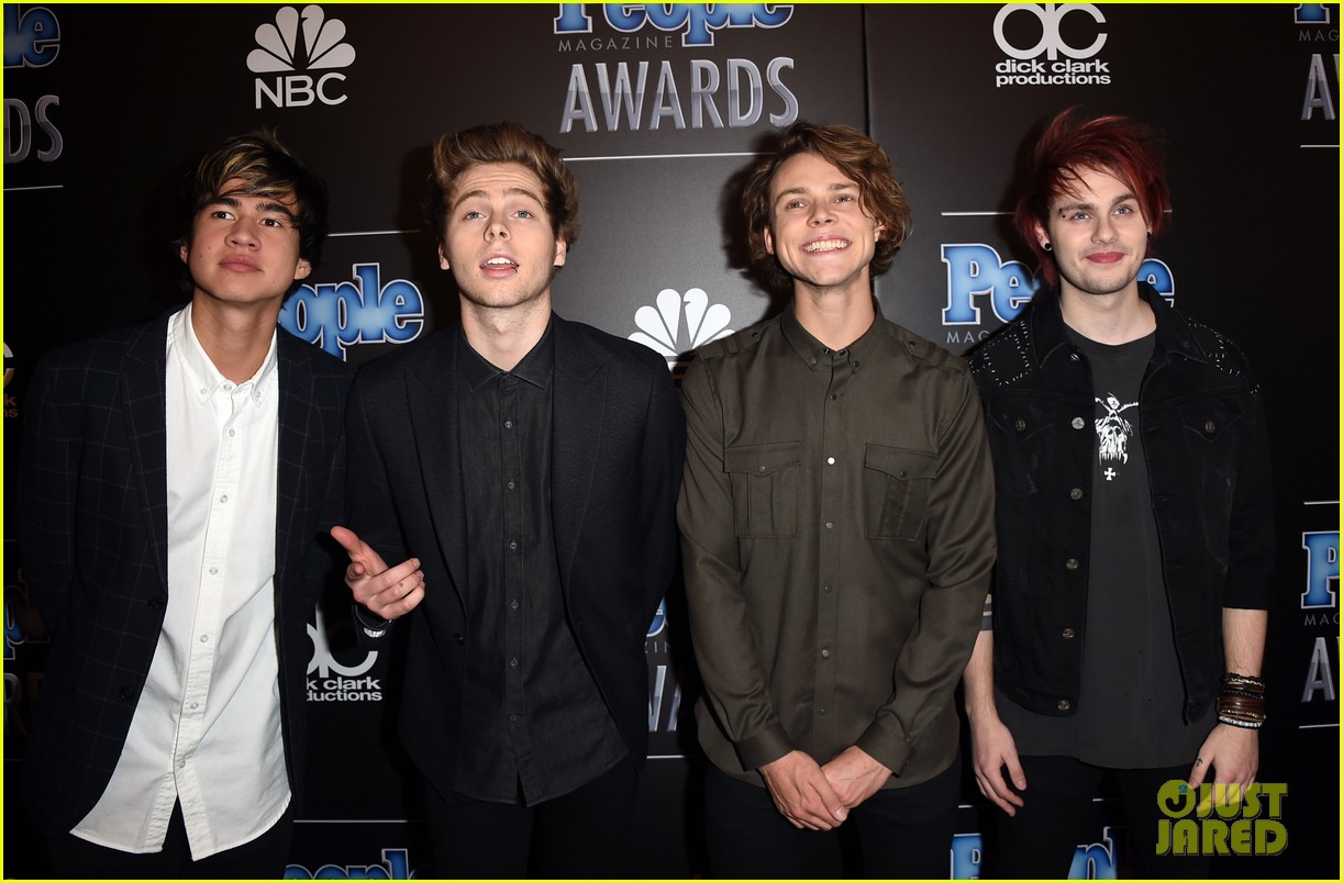 5 Seconds of Summer Gets Ready to Perform at the First Ever People