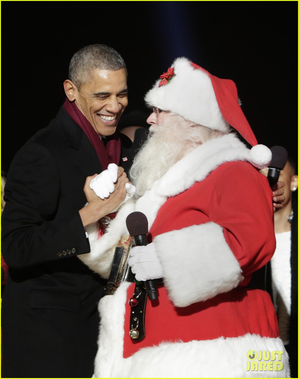 tom hanks wife rita wilson help president obama light the national christmas 053255563