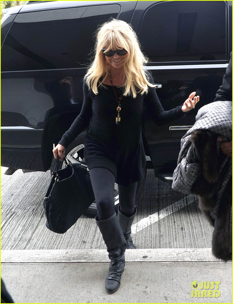 goldie hawn received birthday gift from kate hudson 013252678