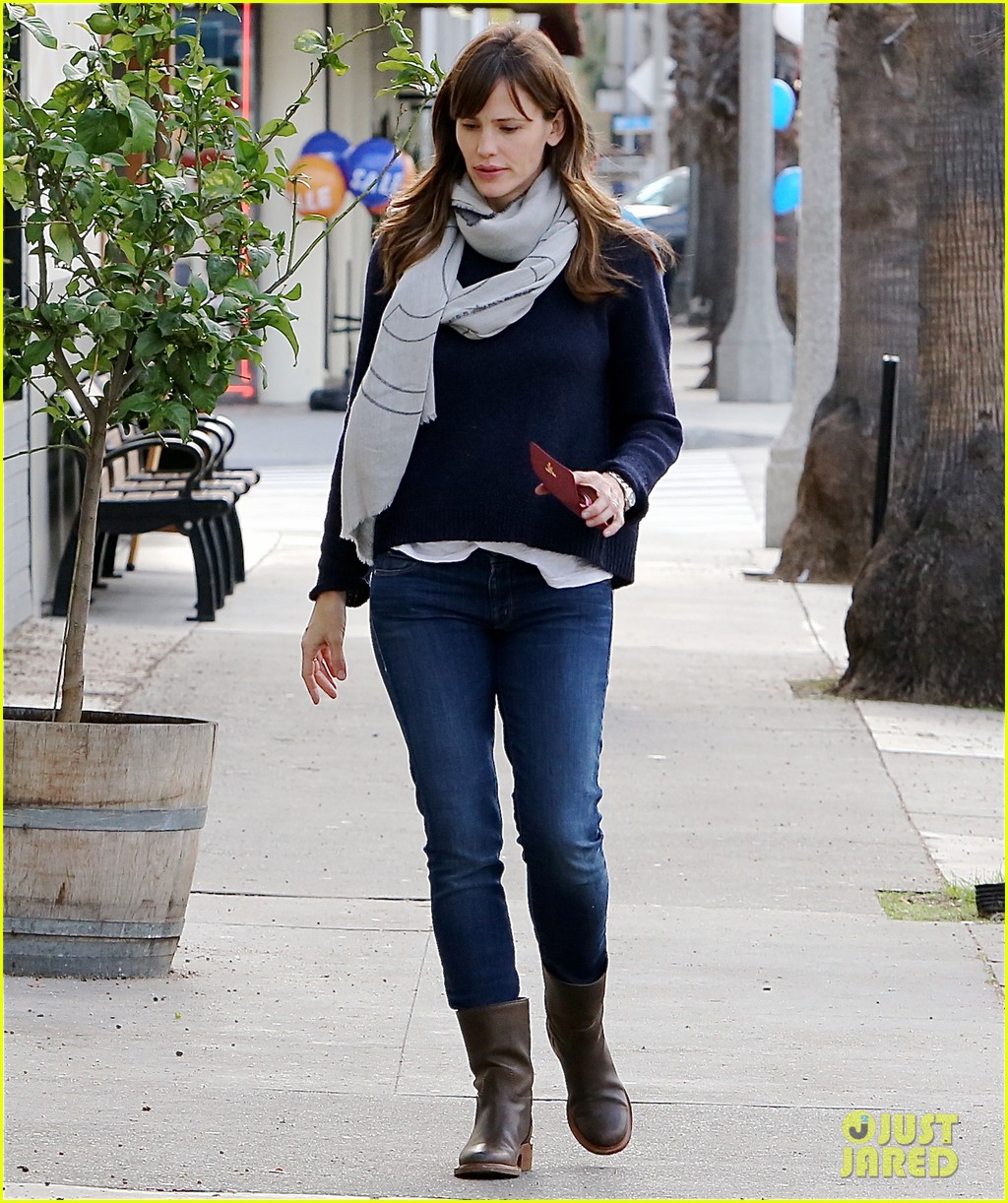 jennifer garner out and about sweater 073266026