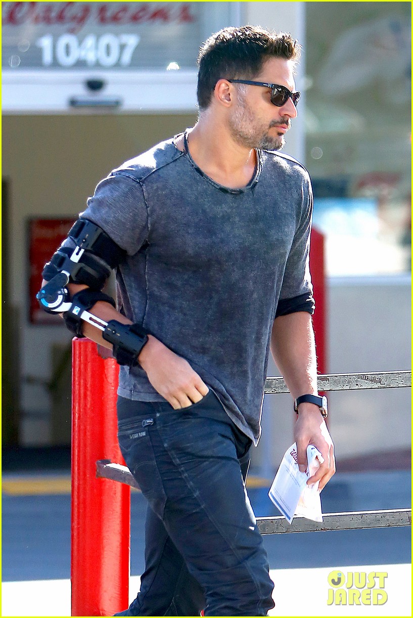 joe manganiello steps out for the first time since getting engaged 08