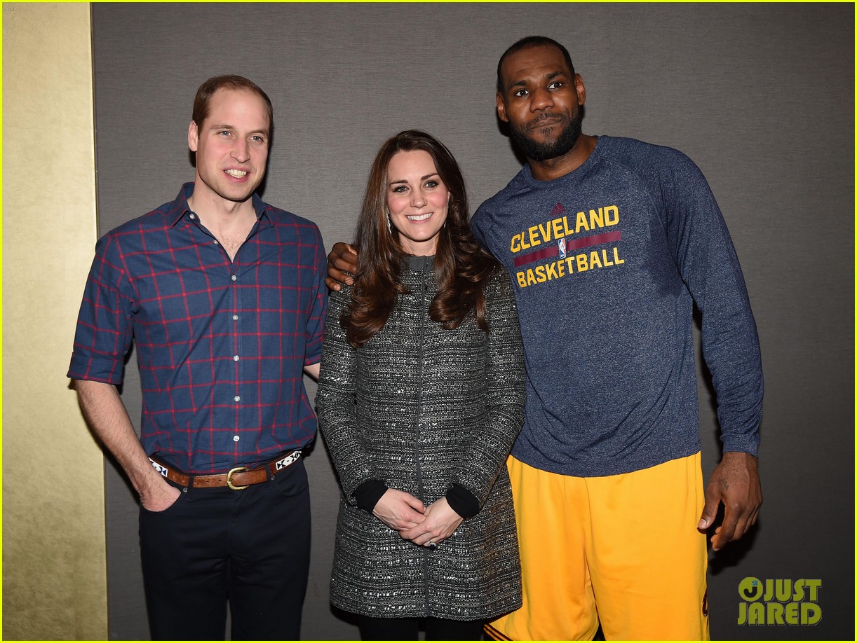 Prince William & Kate Middleton Meet 'King' LeBron James, Receive(01)