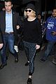 jennifer lawrence leaves hot body guard at home 14