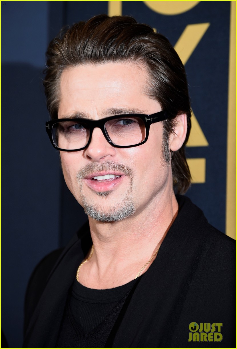 brad pitt brings family to unbroken hollywood premiere 063262990