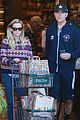 reese witherspoon jim toth grocery shopping 11