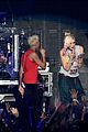 gwen stefani gavin rossdale rock out at kroq almost acoustic christmas 19