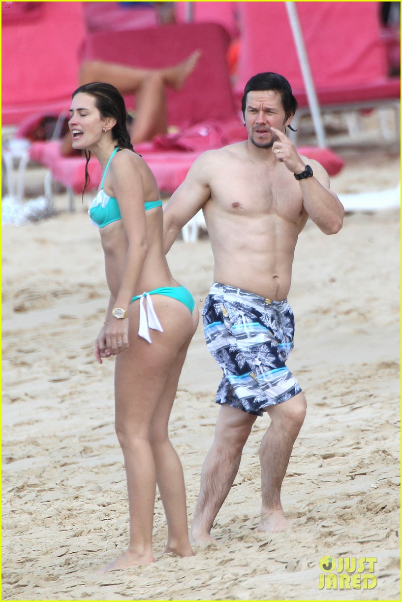 mark wahlberg shows off ripped shirtless body in barbados 163268507