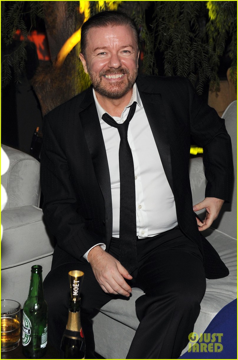 Will Debuts New Girlfriend Arielle Vandenberg, Gets Silly with