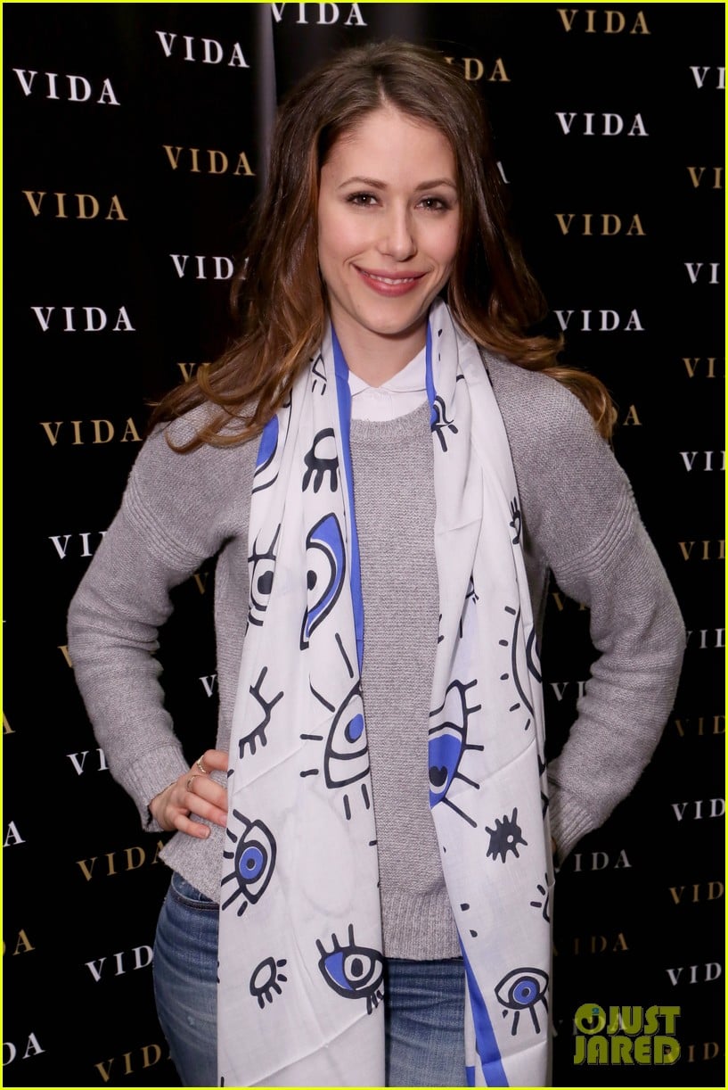 Amanda Crew Brings 'Silicon Valley' To AFI Awards 2015 Photo 3276077