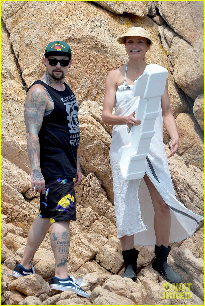 Cameron Diaz Is Married to Benji Madden Wedding Details! Photo