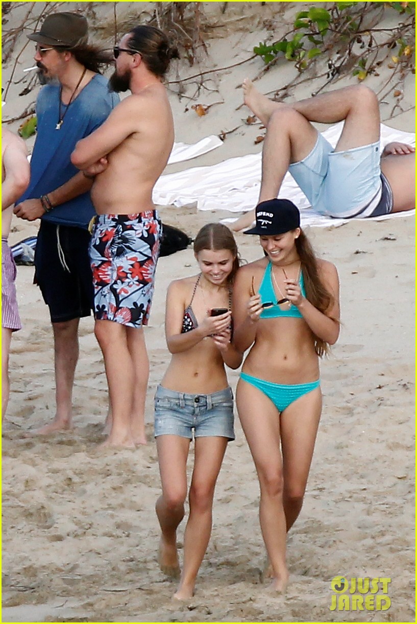 leonardo dicaprio continues st barts trip surrounded by women 173271435