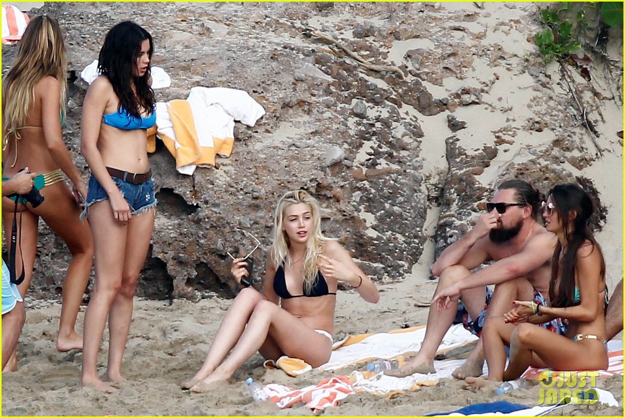 leonardo dicaprio continues st barts trip surrounded by women 20