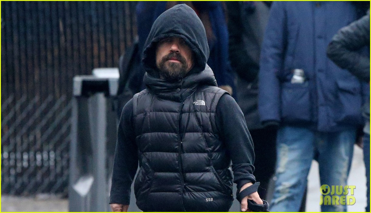 peter dinklage takes kevin out in the rain 043272522
