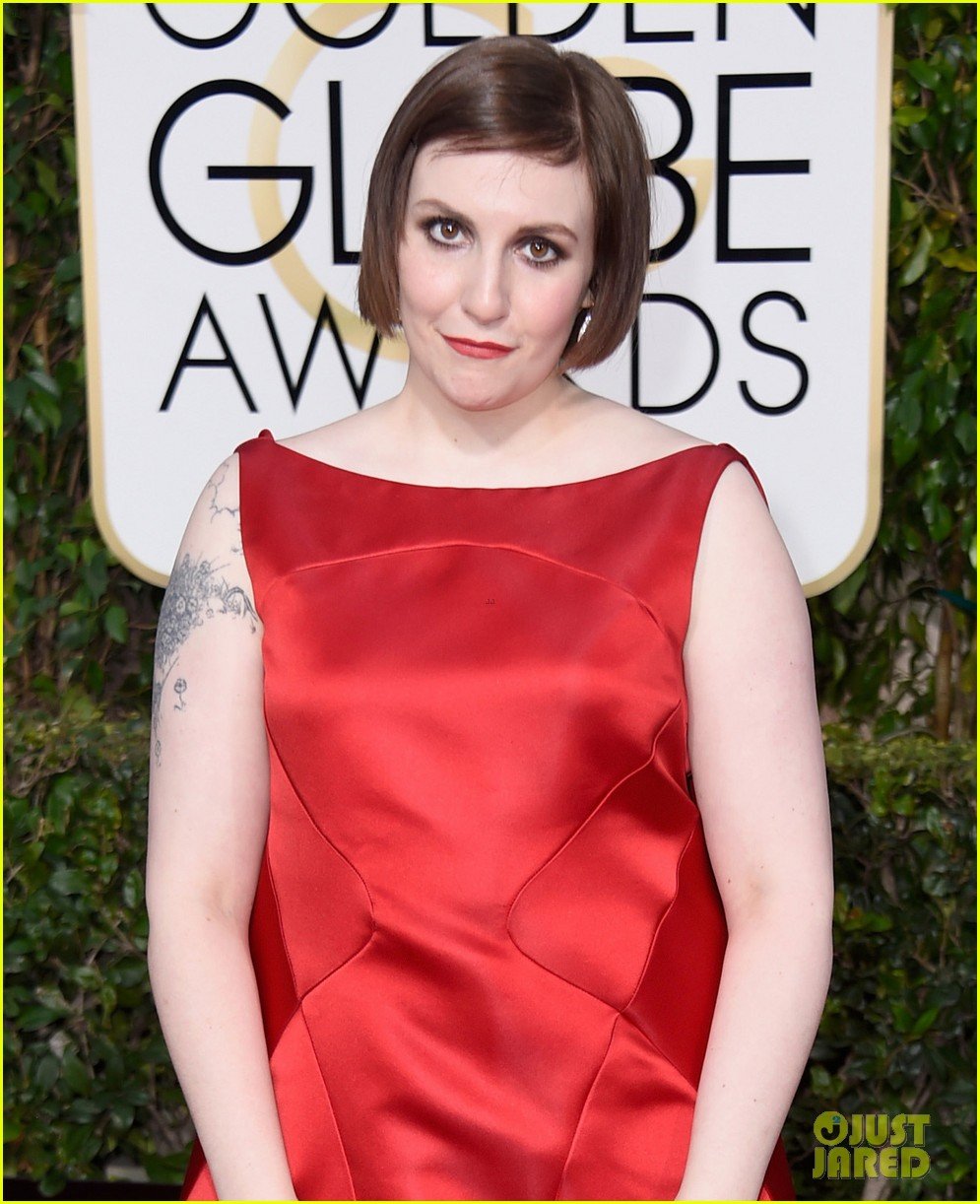 Lena Dunham Deletes Twitter Ahead of Golden Globes 2015 Photo 3277947