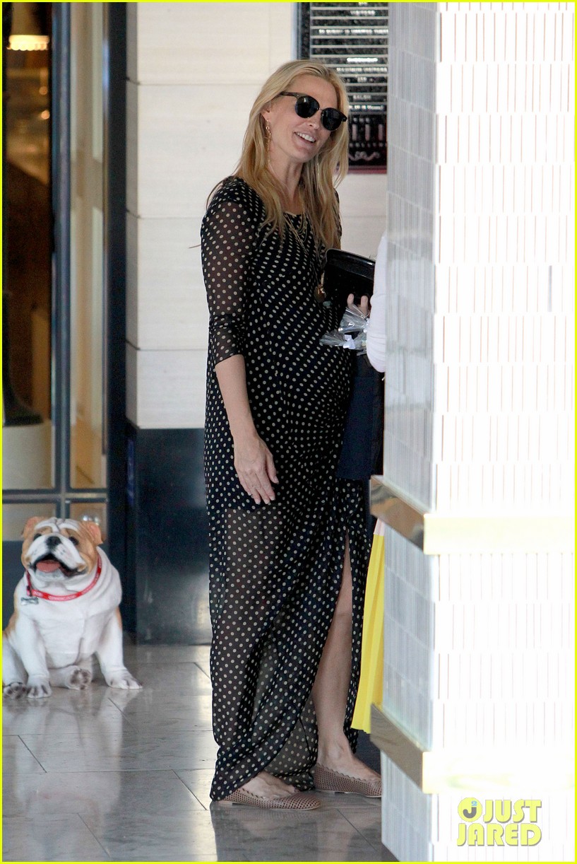 jennifer garner reese witherspoon molly sims baby shower 373287261