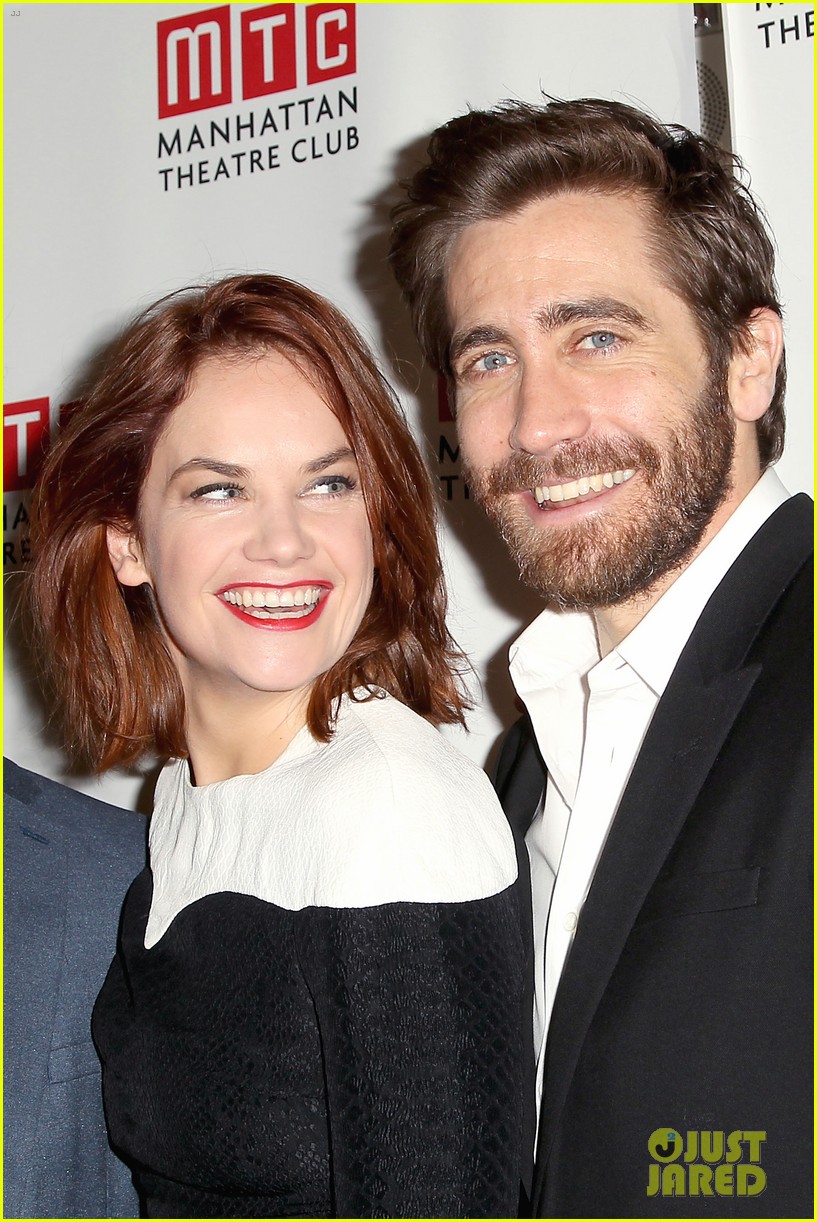 Jake Gyllenhaal & Ruth Wilson Get Raves for 'Constellations'!: Photo ...